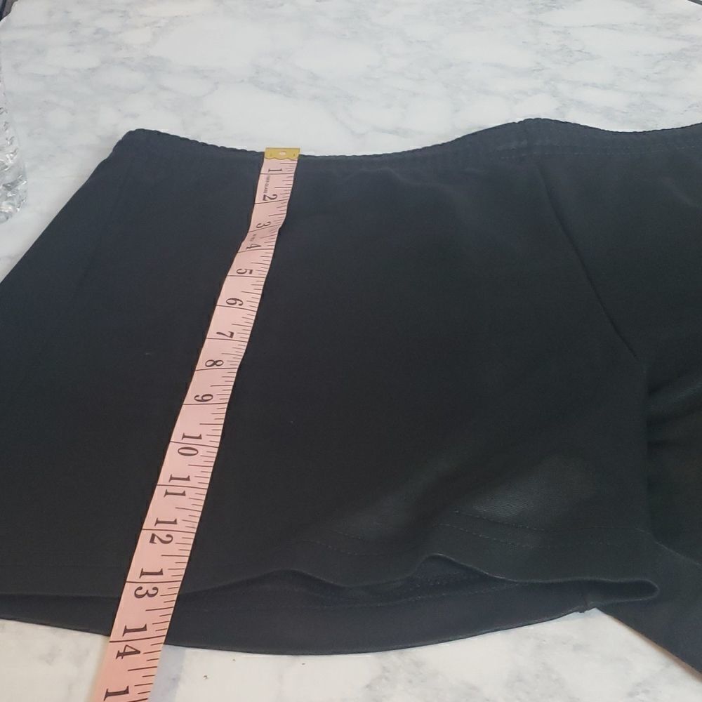 Score Soccer Shorts   - Picture 3 of 9